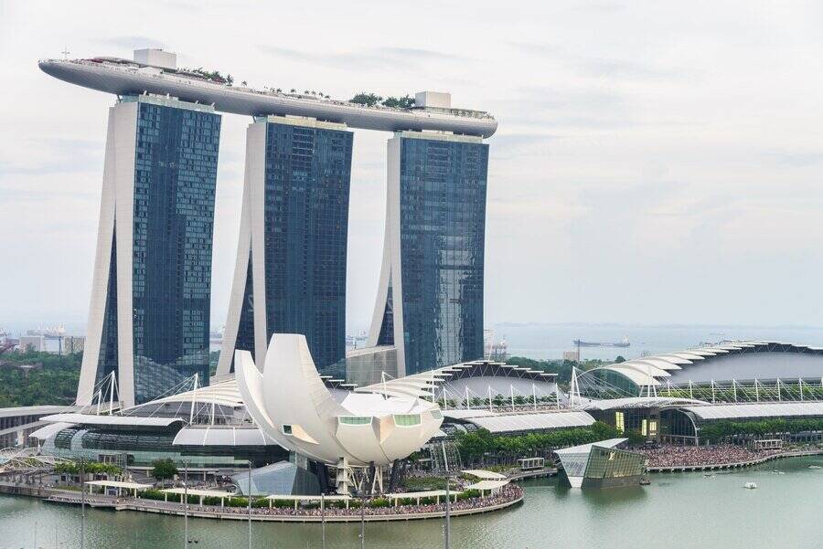 Digital transformation in Singapore via Cloud